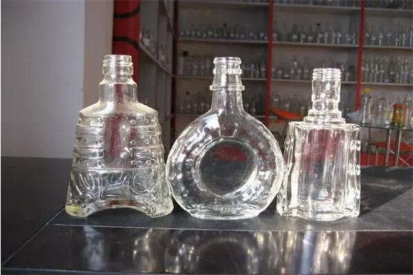 玻璃瓶厂家做为包装制品的要求介绍